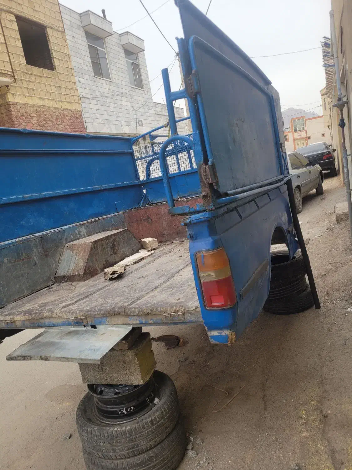 اتاق عقب نیسان شرکتی فابریک و دست ساز کمپرسی|قطعات یدکی و لوازم جانبی|شهرضا, |دیوار