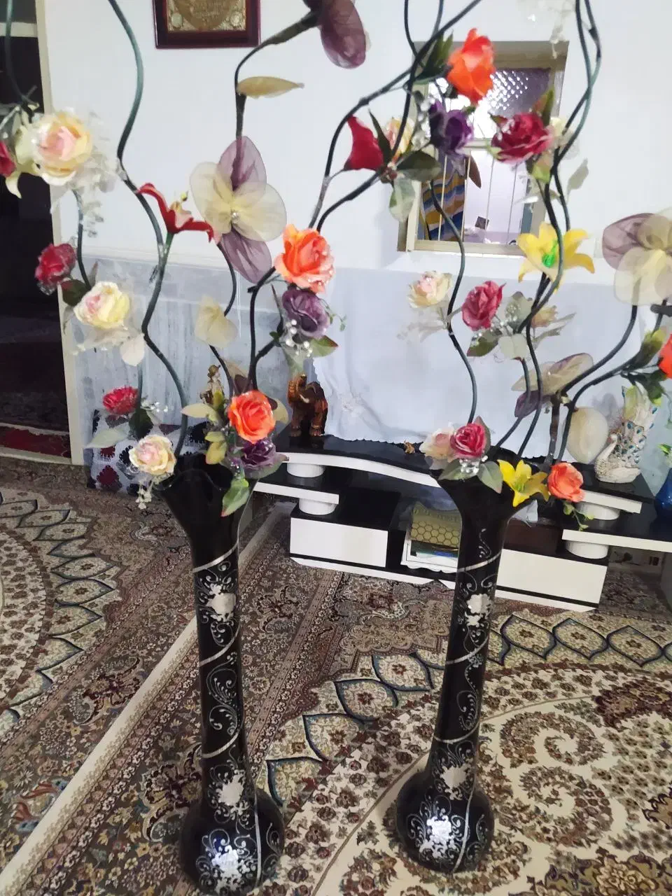 گلدان همراه با گل|گل مصنوعی|زاهدان, |دیوار