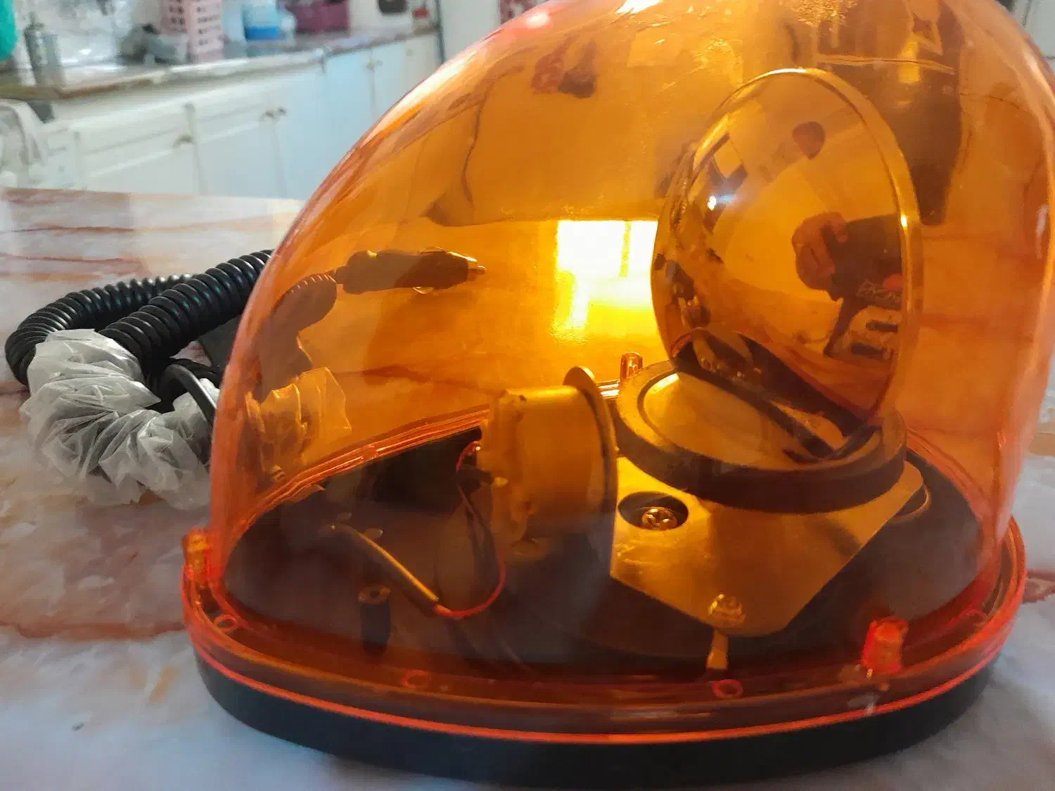 فرمون چراغ پلیسی|قطعات یدکی و لوازم جانبی|شیراز, فرهنگیان|دیوار