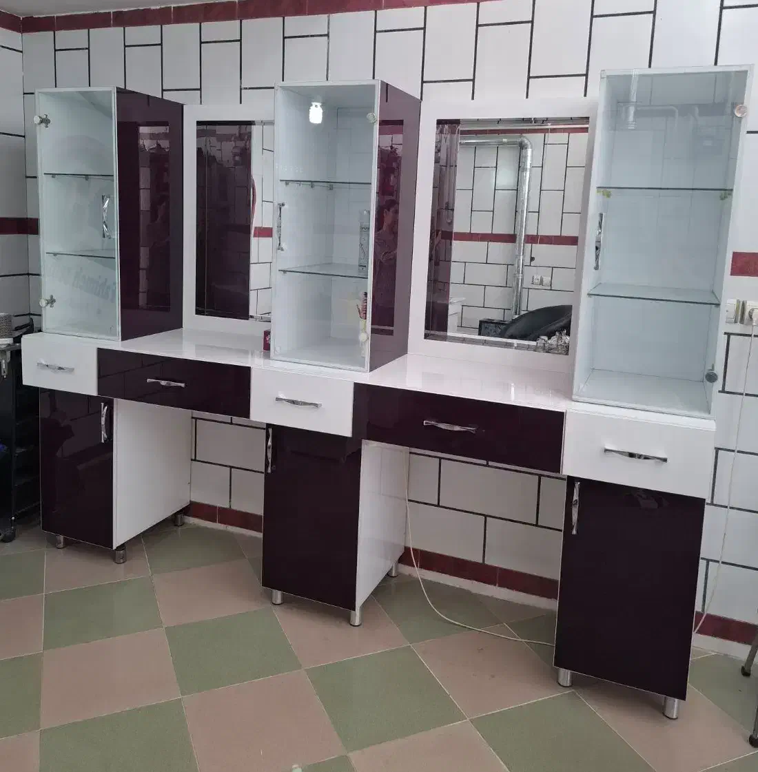 کمد سالن زیبایی|میز و صندلی غذاخوری|شهرکرد, |دیوار