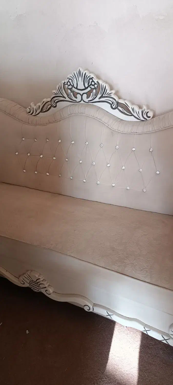 .مبل راحتی خیلی ترو تمیز|مبلمان خانگی و میز عسلی|سلماس, |دیوار