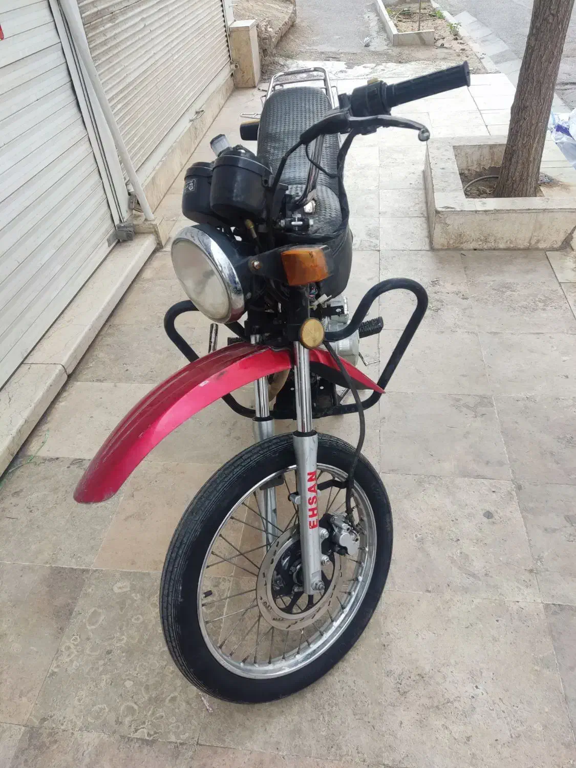 موتور سیکلت احسان شکاری ۹۰ درصد فابریک|موتورسیکلت|قم, یزدان‌شهر|دیوار