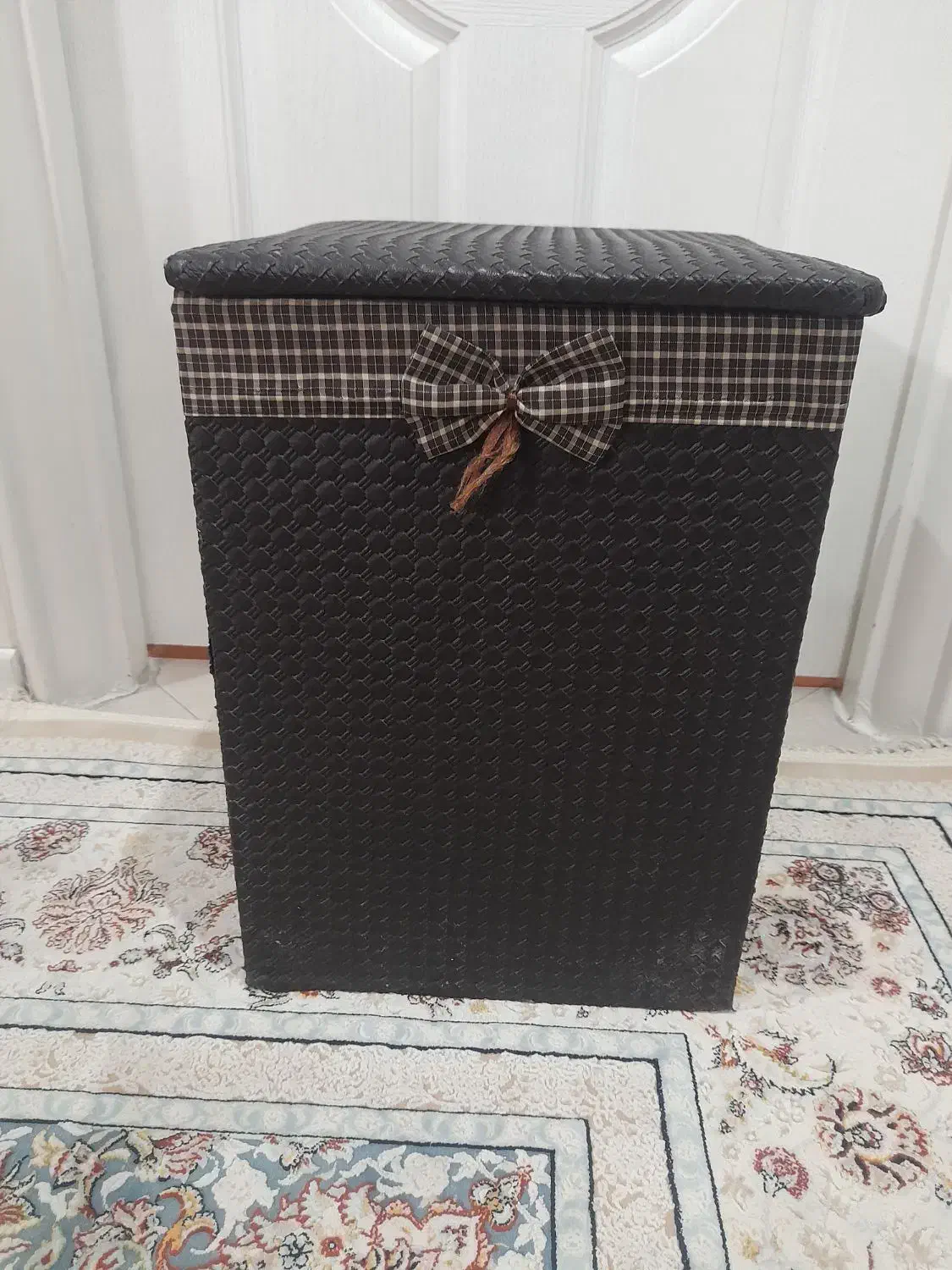 سبد لباس|لوازم حمام|ری, شهید غیوری (ابن باویه)|دیوار