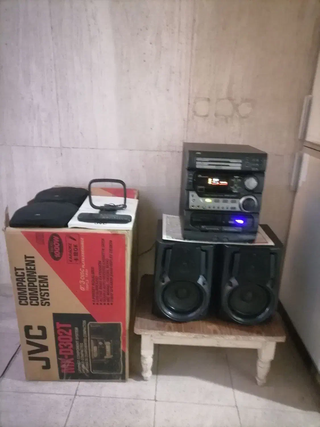 بانوفرقی نداره. باکارتن. لوازم تکمیل. ویکتور. jvc|سیستم صوتی خانگی|تهران, عباسآباد|دیوار