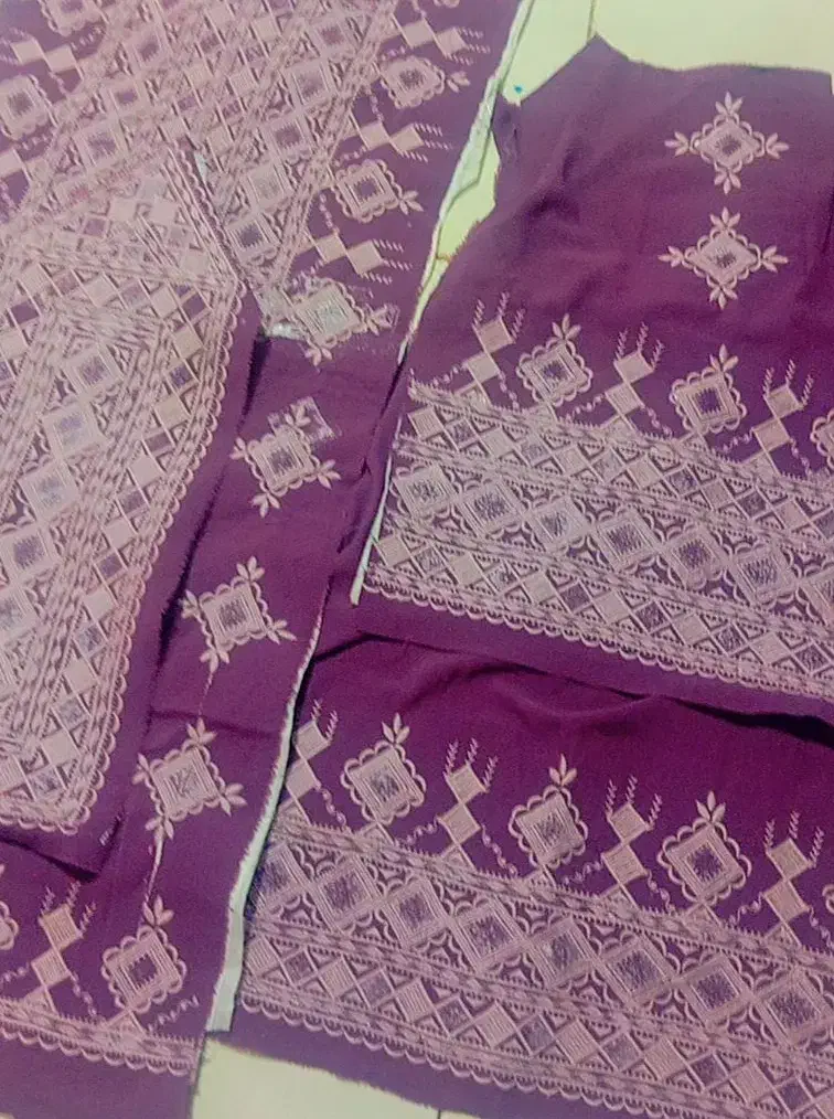 گلدوزی وخیاطی|لباس|خاش, |دیوار