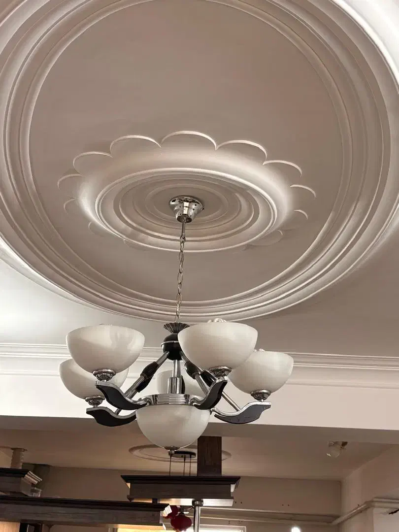 لوستر پنج شاخه|لوستر و چراغ آویز|آستانه اشرفیه, |دیوار