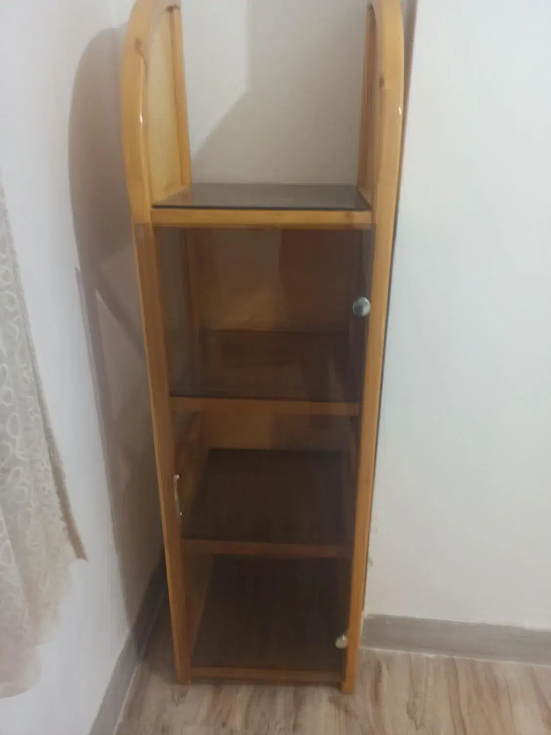 کمد چوبی شیشهای درجهیک|بوفه، ویترین، کنسول|الوند, |دیوار