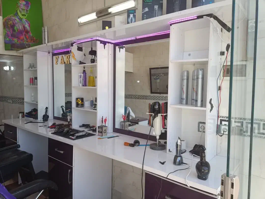 دکور آرایشگاه|آرایشگاه و سالنهای زیبایی|شیراز, شهرک سعدی|دیوار