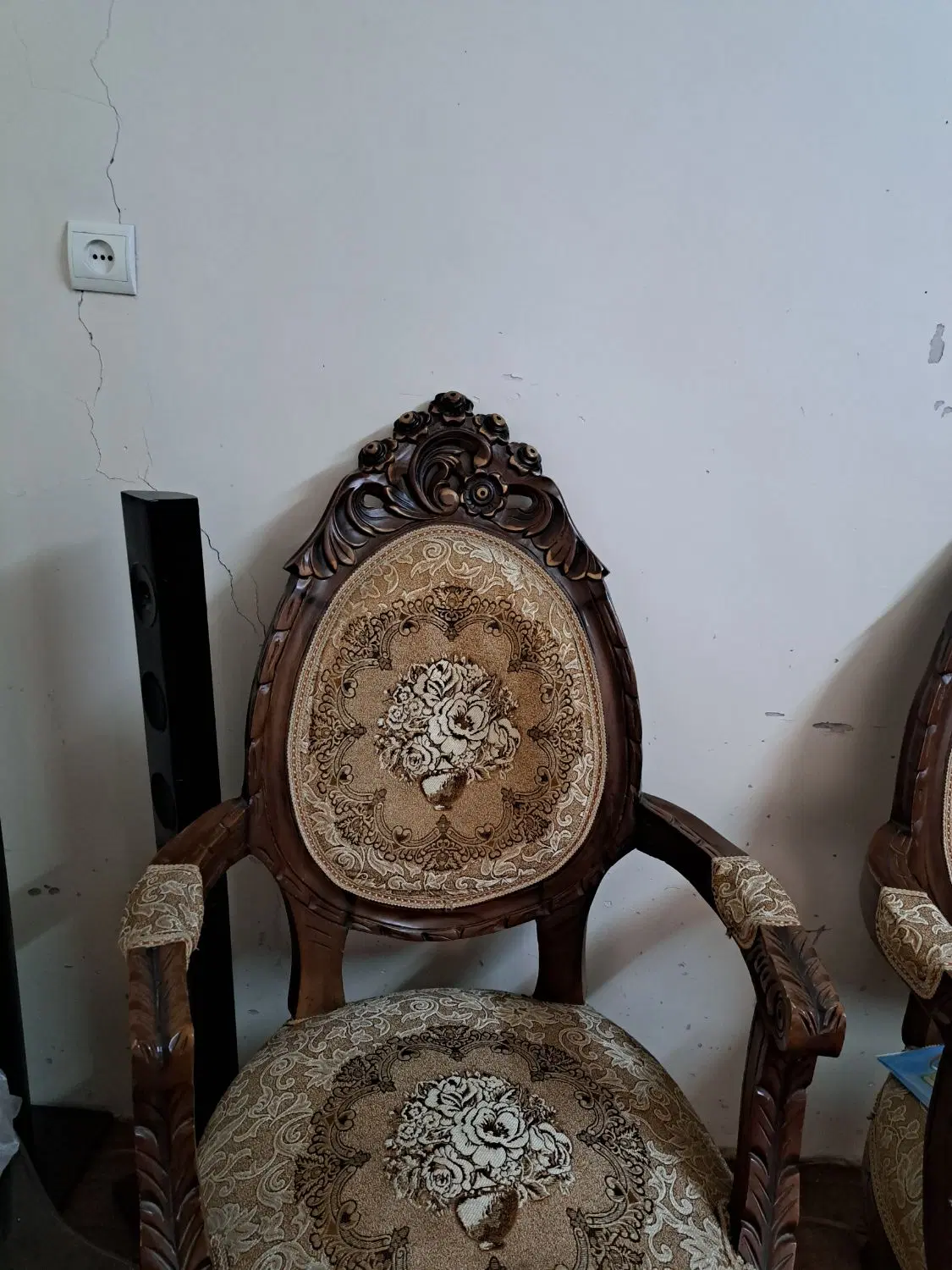 مبل سلطنتی مدل فرهی تمام چوب گردو|مبلمان خانگی و میز عسلی|تهران, بیسیم|دیوار