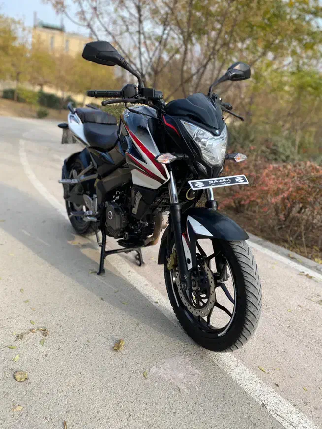 آن اس ۲۰۰ کم کار ۹۴|موتورسیکلت|تهران, شهرک ولیعصر جنوبی|دیوار