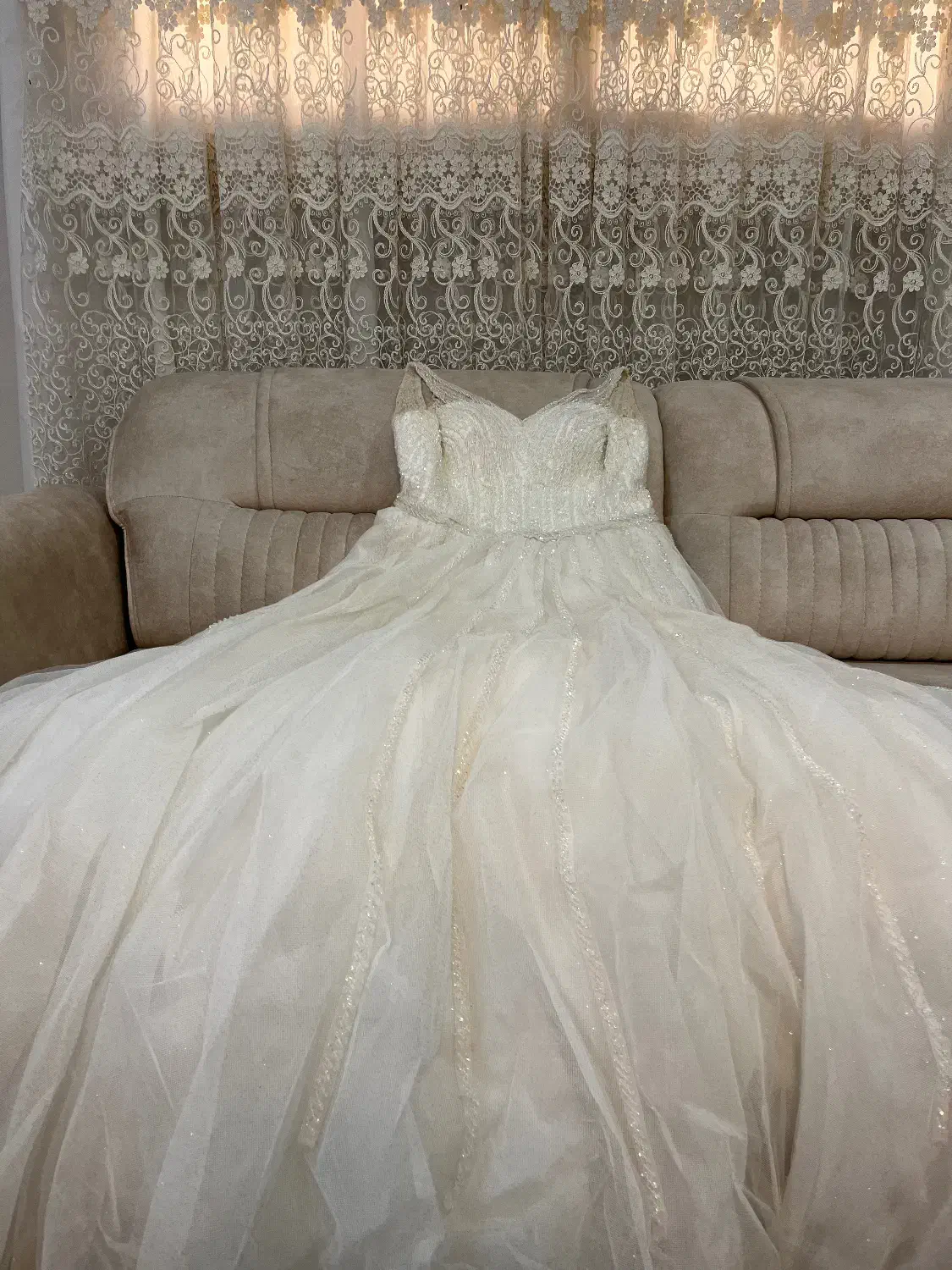 لباس عروس|لباس|اهواز, کوی مهندسان|دیوار