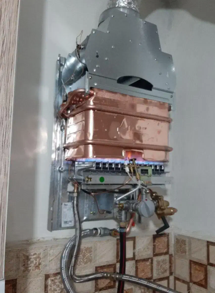 تعمیر آبگرمکن دیواری + سرویس کامل|آبگرمکن، پکیج، شوفاژ|تبریز, |دیوار