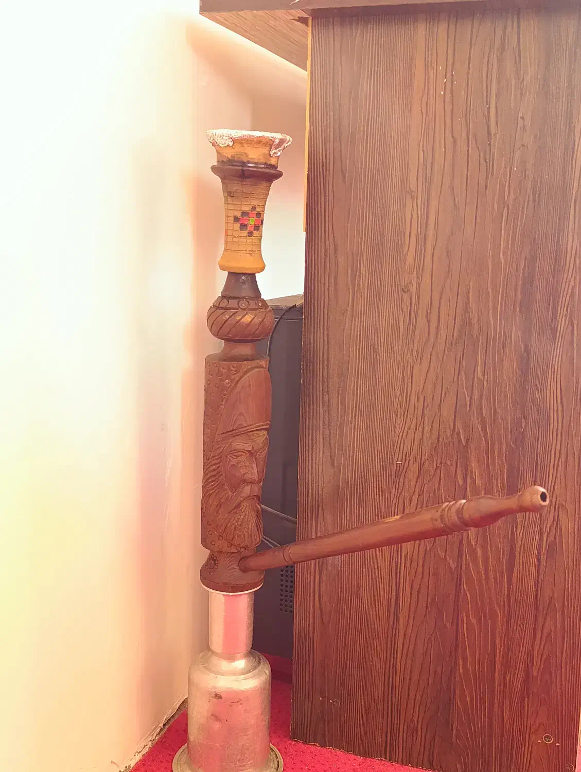 چوب سرخ|کلکسیون اشیاء عتیقه|سملقان, |دیوار