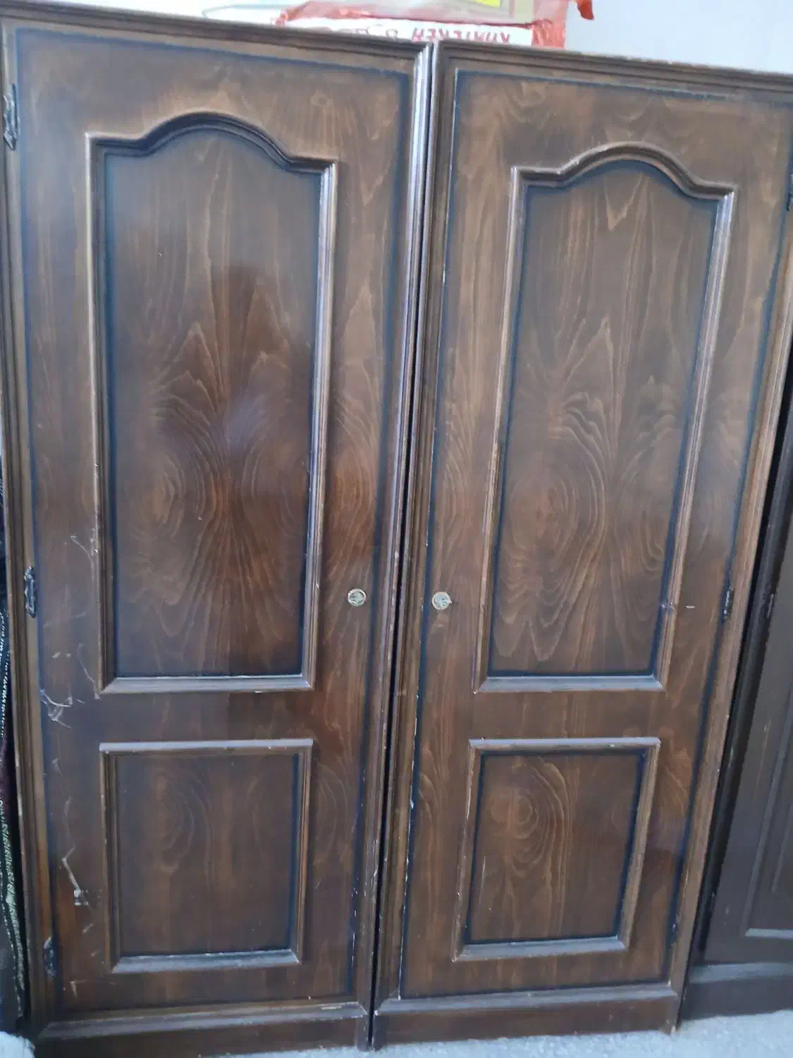 کمد|جاکفشی، کمد، دراور|اصفهان, ورزشگاه نقش جهان|دیوار