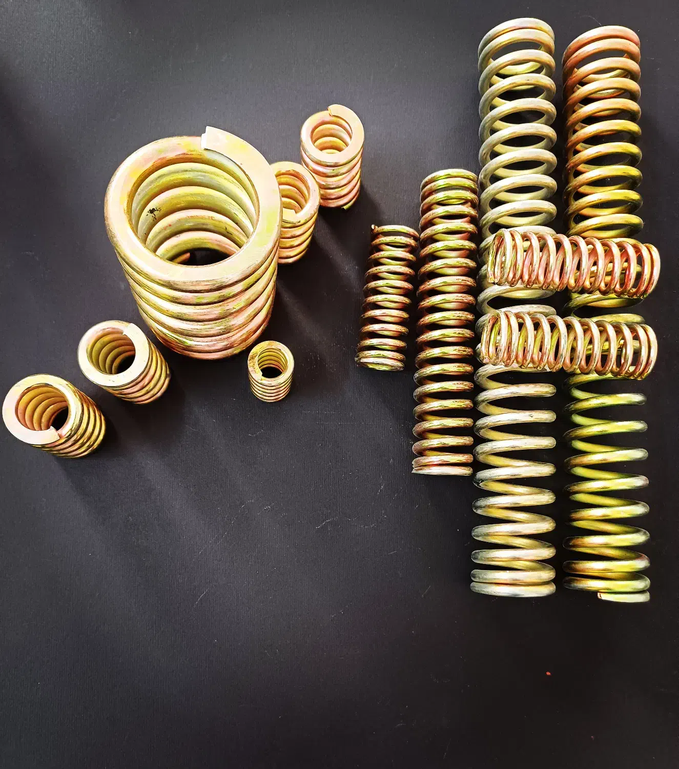 استخدام کارگر فنی آقا حقوق بالا|استخدام صنعتی، فنی، مهندسی|شاهینشهر, شهرک صنعتی اصفهان|دیوار