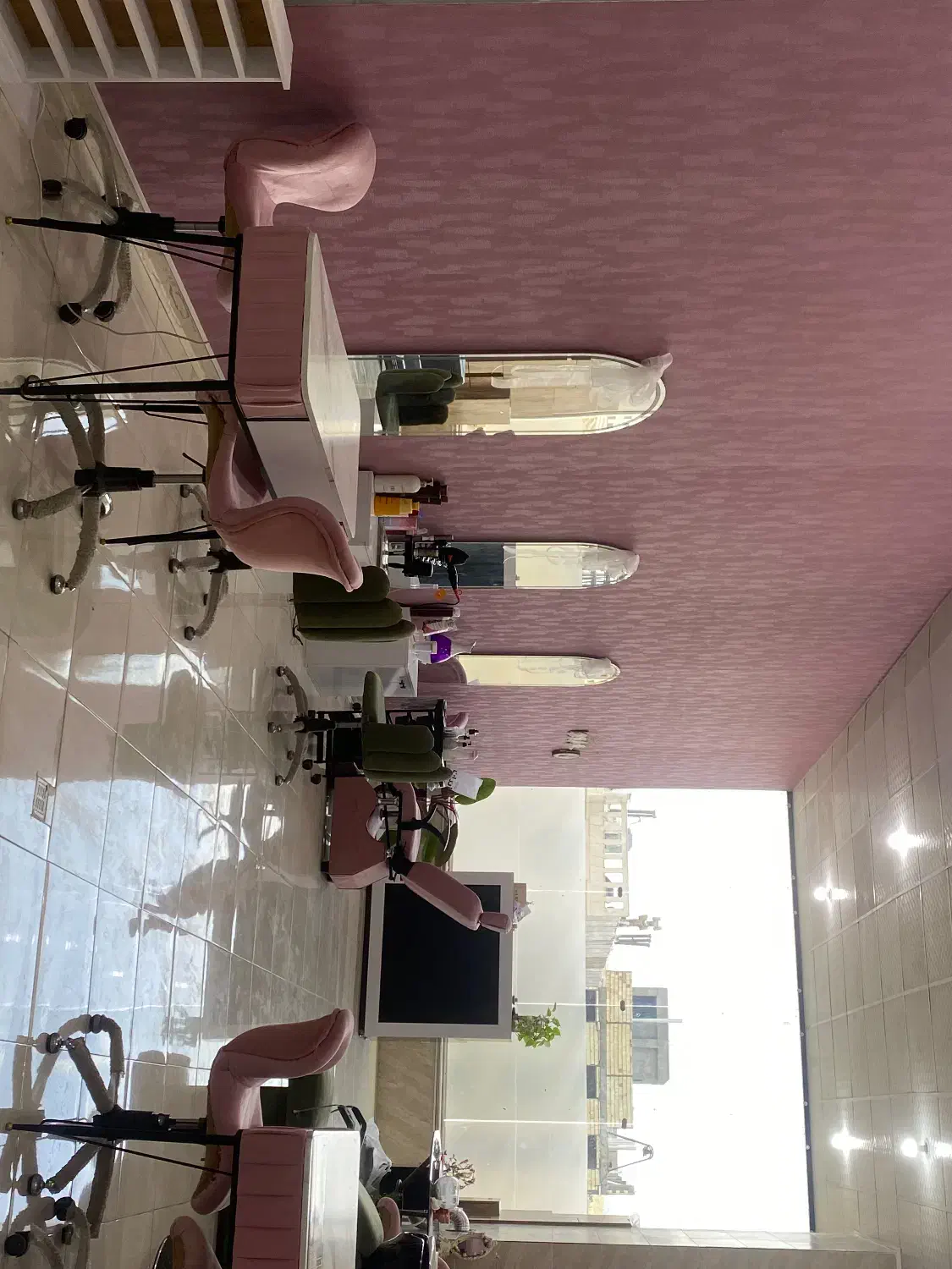 وسایل نو آرایشگاه به فروش میرسد|آرایشگاه و سالنهای زیبایی|صدرا-فارس, فاز ۲|دیوار