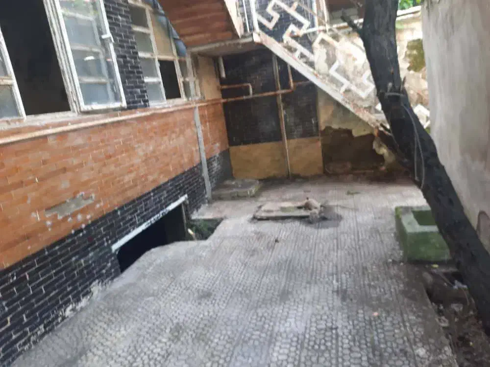 فروش خانه کلنگی در مرکز شهر رشت در بافت سنتی شهر|فروش زمین و ملک کلنگی|رشت, بازار|دیوار