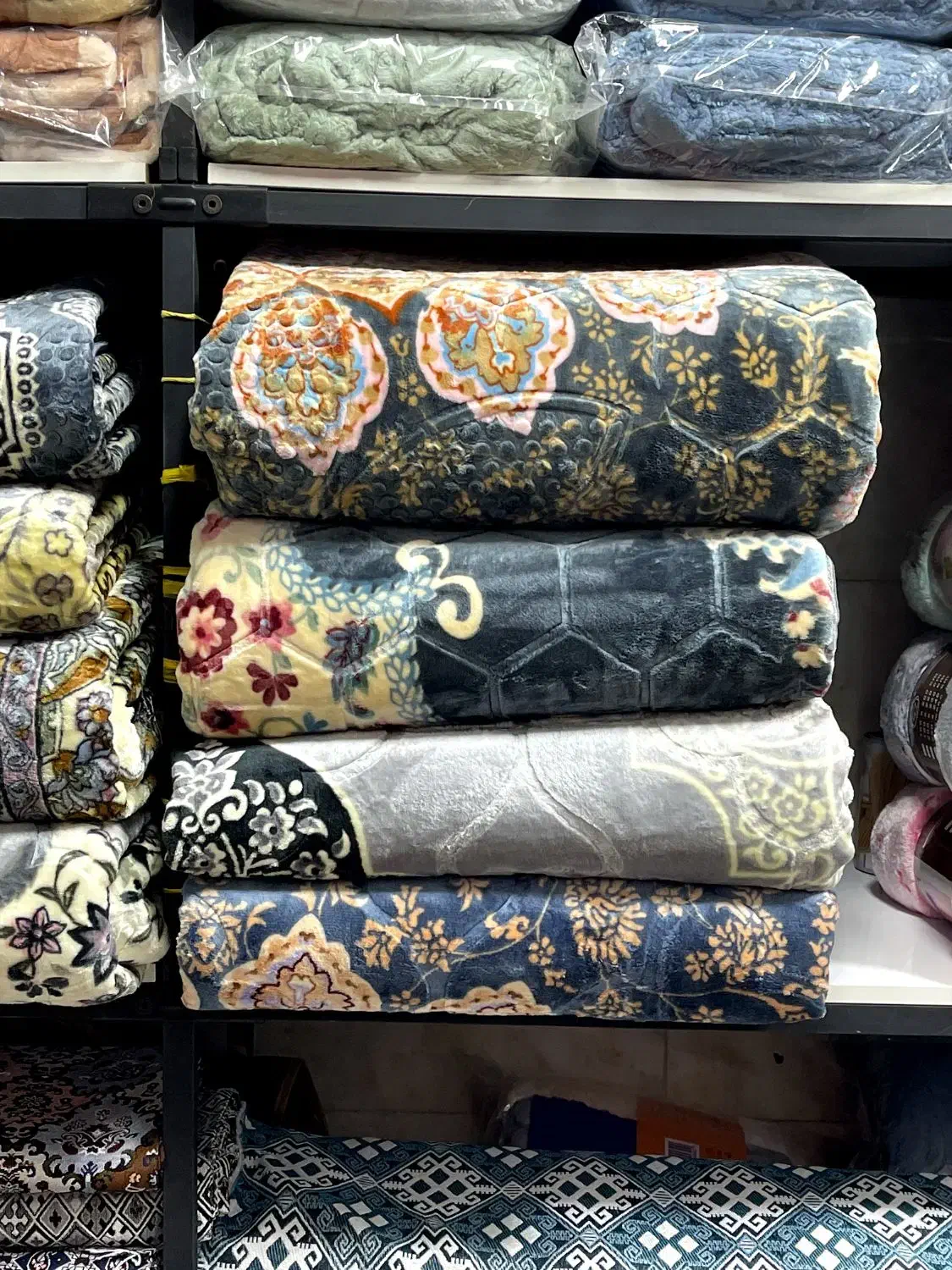 پتو فرش ،روفرشی نمدی ،روفرشی جنس درجه یک|روفرشی|کرمانشاه, |دیوار