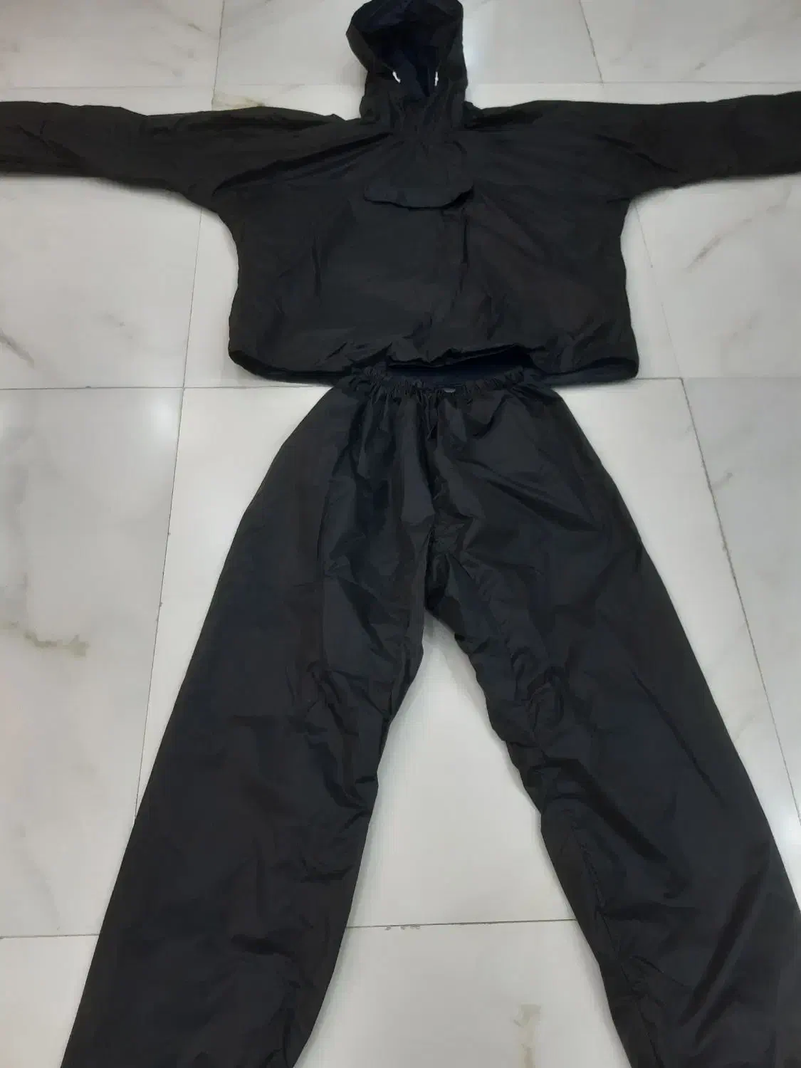 بادگیر|لباس|رشت, استادسرا|دیوار