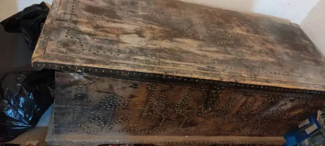 صندوقچه چوبی عتیقه|کلکسیون اشیاء عتیقه|بهبهان, |دیوار