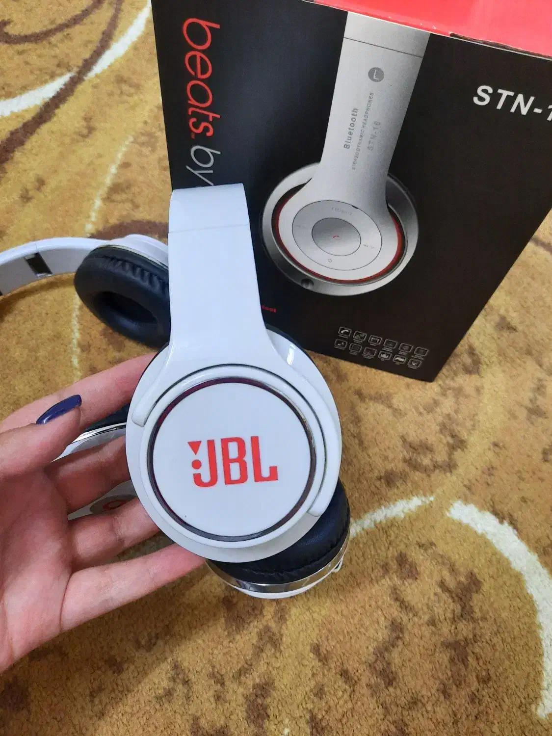 دو عدد هدفون JBL و beats در حد نو|پخش‌کننده همراه|بوشهر, |دیوار