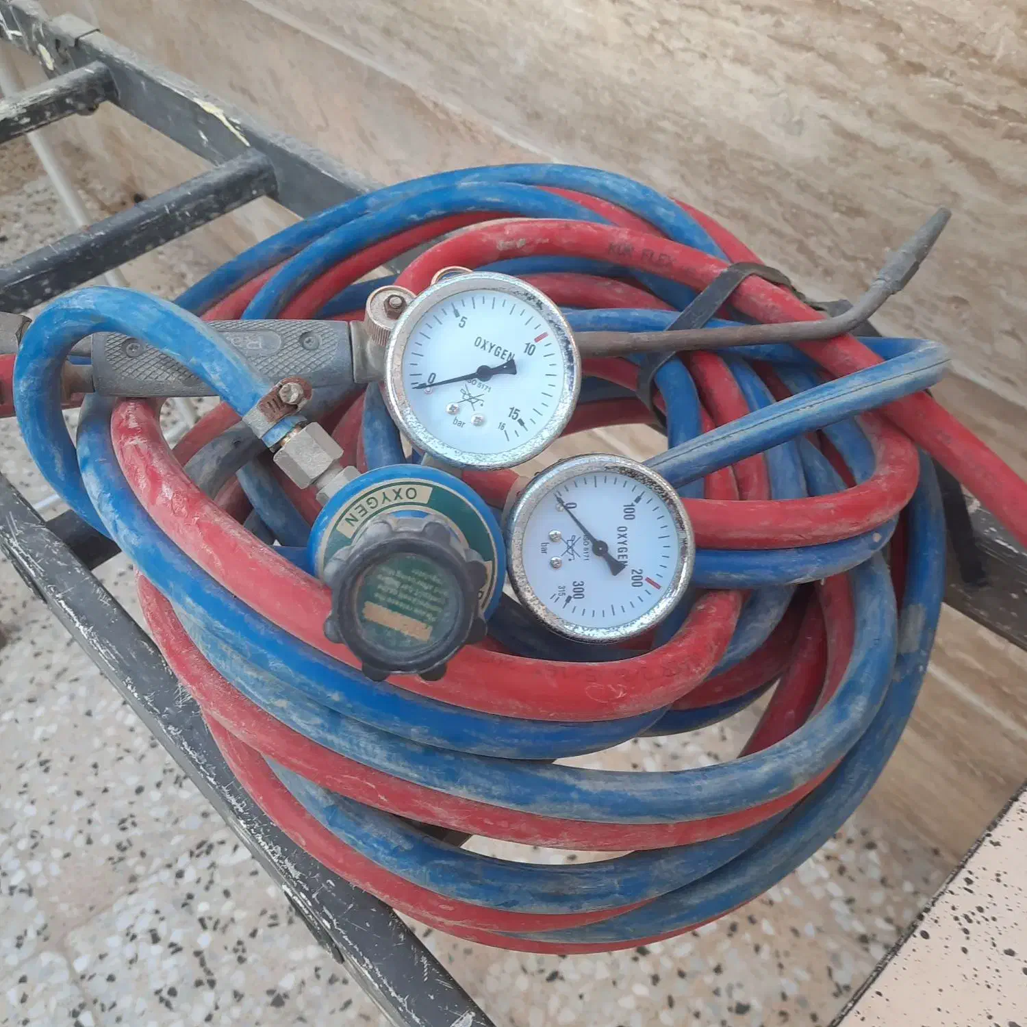 ابزار|ابزارآلات|قشم, |دیوار