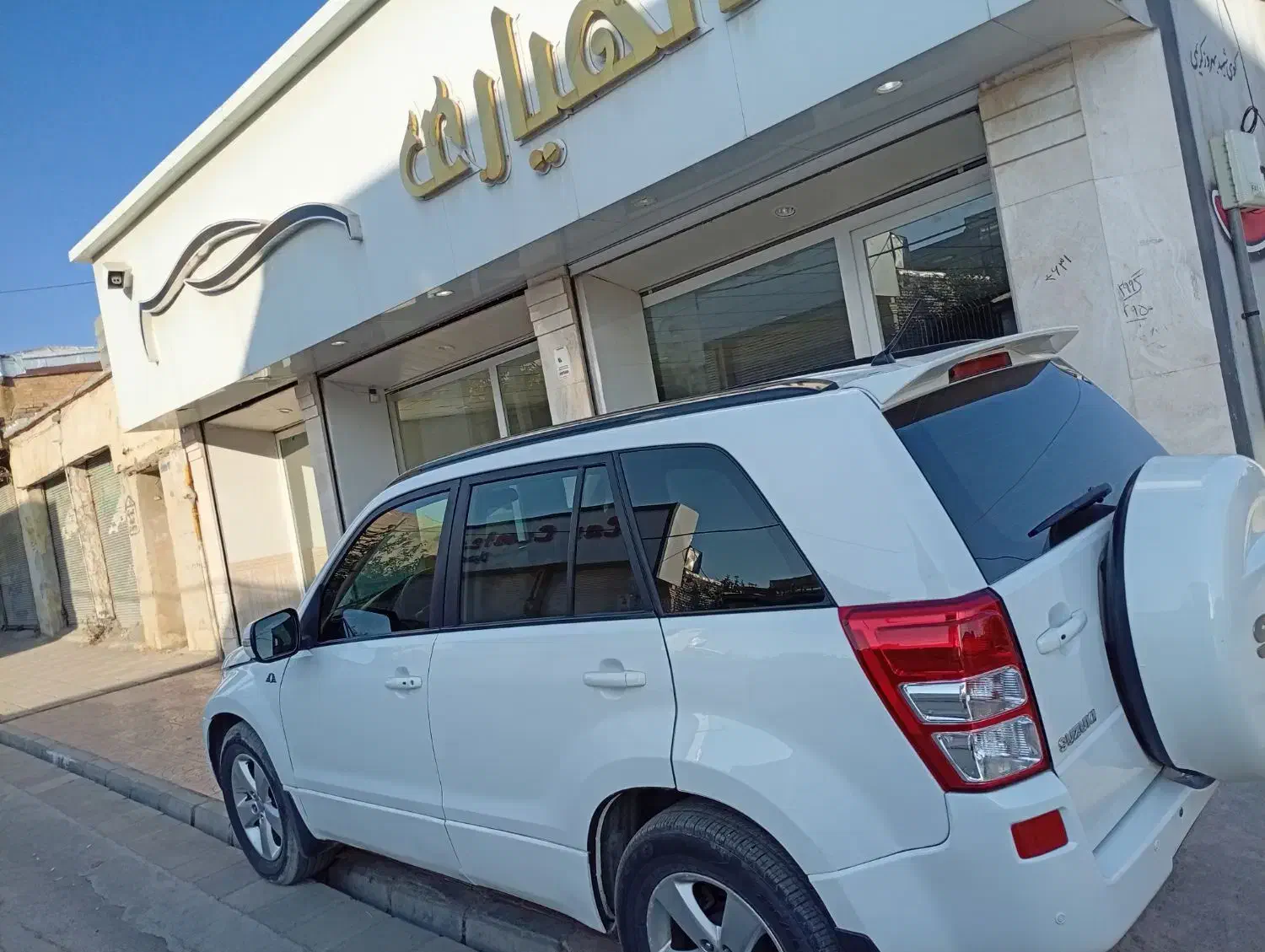 ویتارا سوزوکی اتومات 2400 فول کامل|خودرو سواری و وانت|کرمانشاه, |دیوار