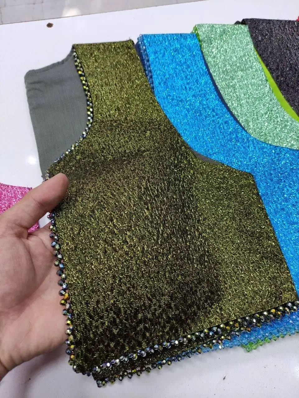 جلیقه کوردی|لباس|سلماس, |دیوار