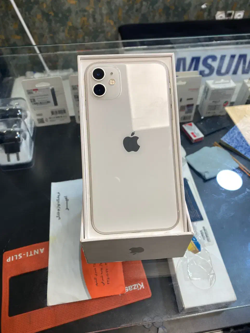 iphone 11 normal|موبایل|کرج, مهرویلا جنوبی|دیوار