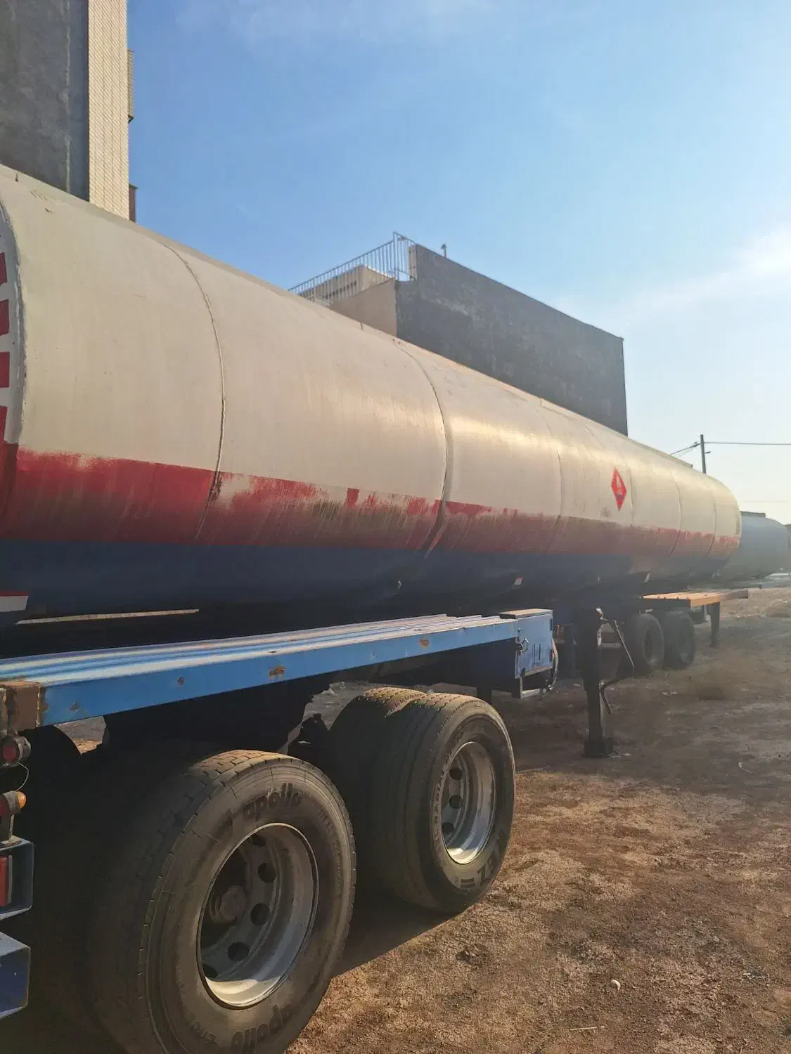 تانکر چهار مواد|قطعات یدکی و لوازم جانبی|برخوار, |دیوار