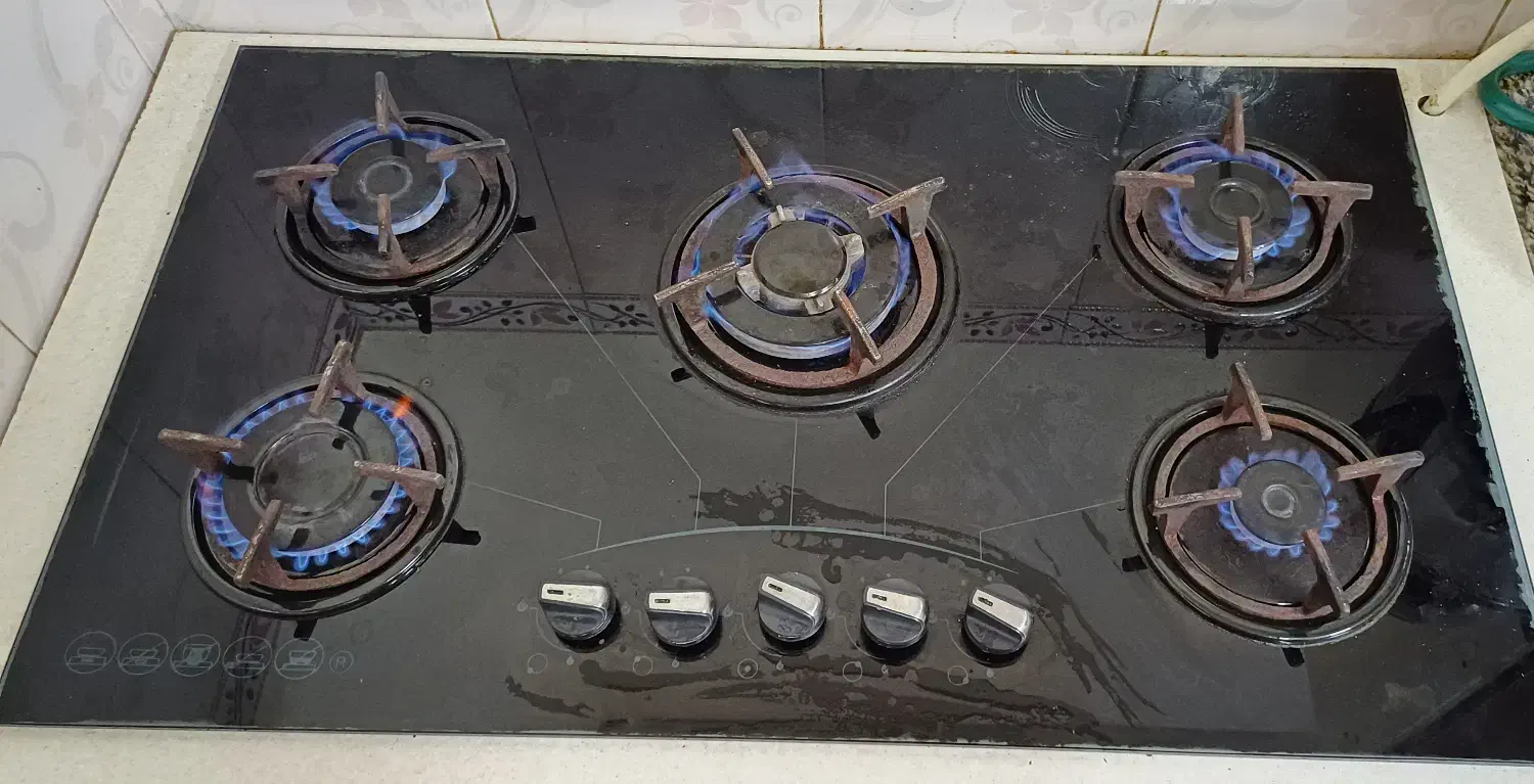گاز شیشه ای رومیزی ۵ شعله ..کار کرده ..سالم|اجاق گاز و لوازم برقی پخت‌وپز|کلاچای, |دیوار