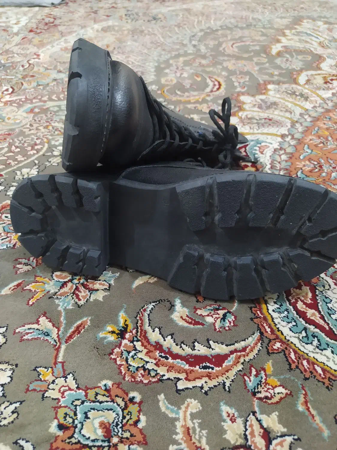 پوتین|کیف، کفش، کمربند|گنبد کاووس, |دیوار