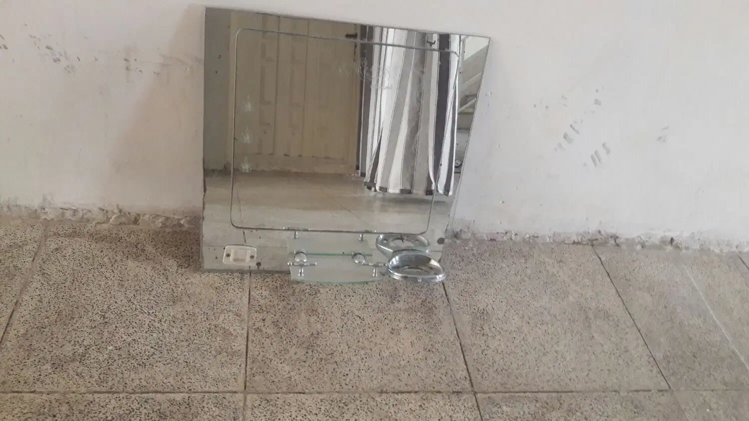 قاب تابلو،آینه و کنسول واینه دستشویی|صنایع دستی و سایر لوازم تزئینی|قزوین, |دیوار