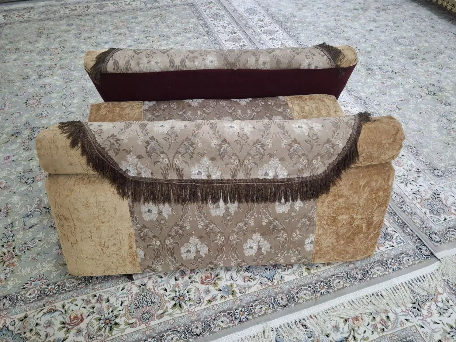 پشتی|پشتی|کوهدشت, |دیوار