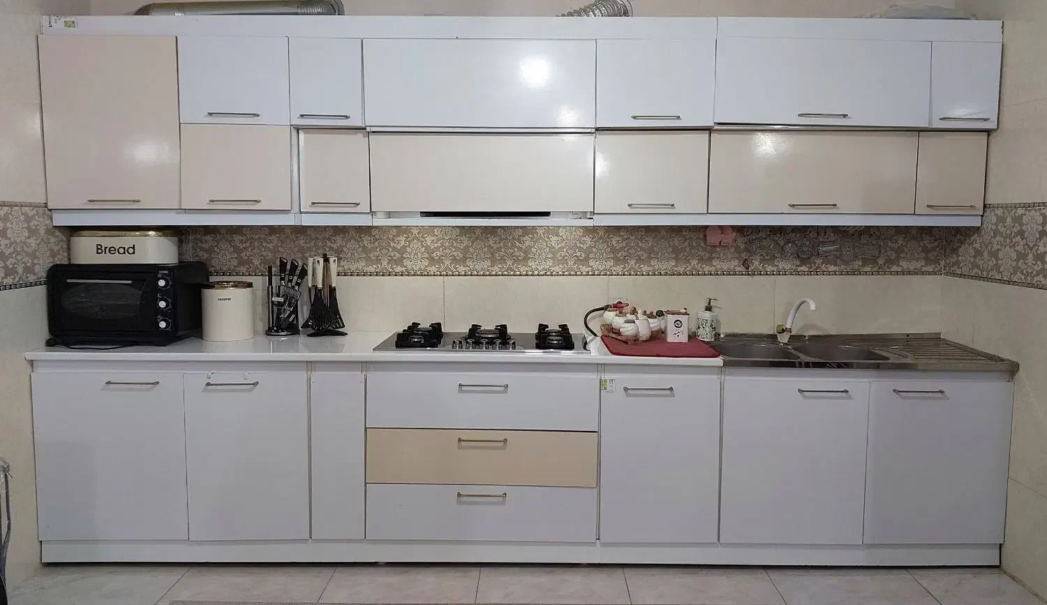 فروش کابینت در حد نو همراه باسینک شیر و هود|جاکفشی، کمد، دراور|فیروزآباد (فارس), |دیوار