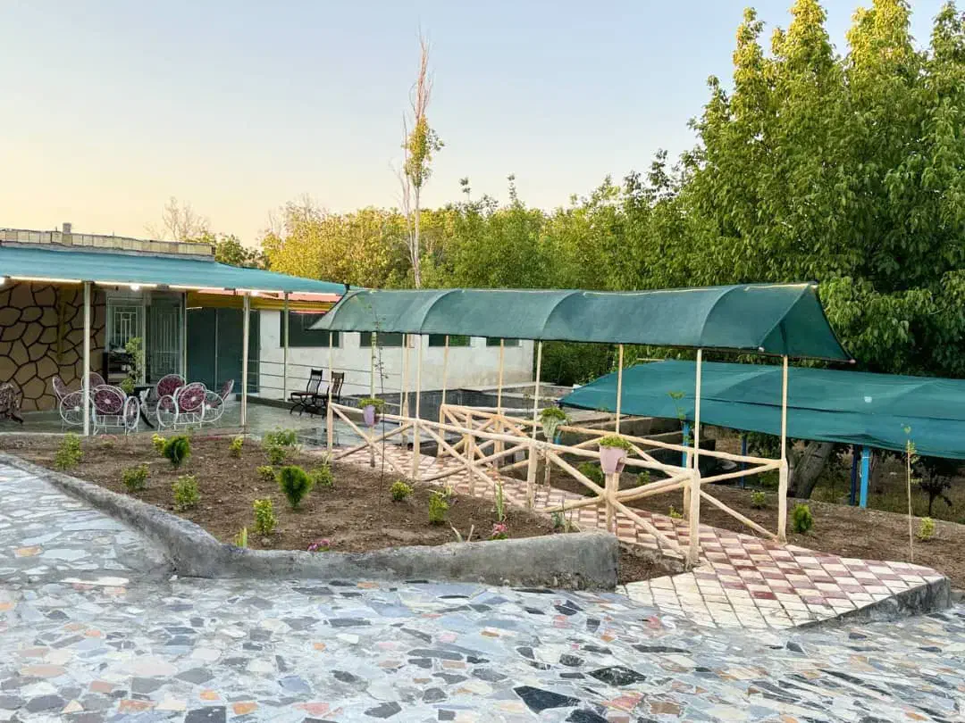 ویلا آبگرم سرپوشیده باغ بهادران|اجارهٔ کوتاهمدت ویلا و باغ|باغ بهادران, |دیوار