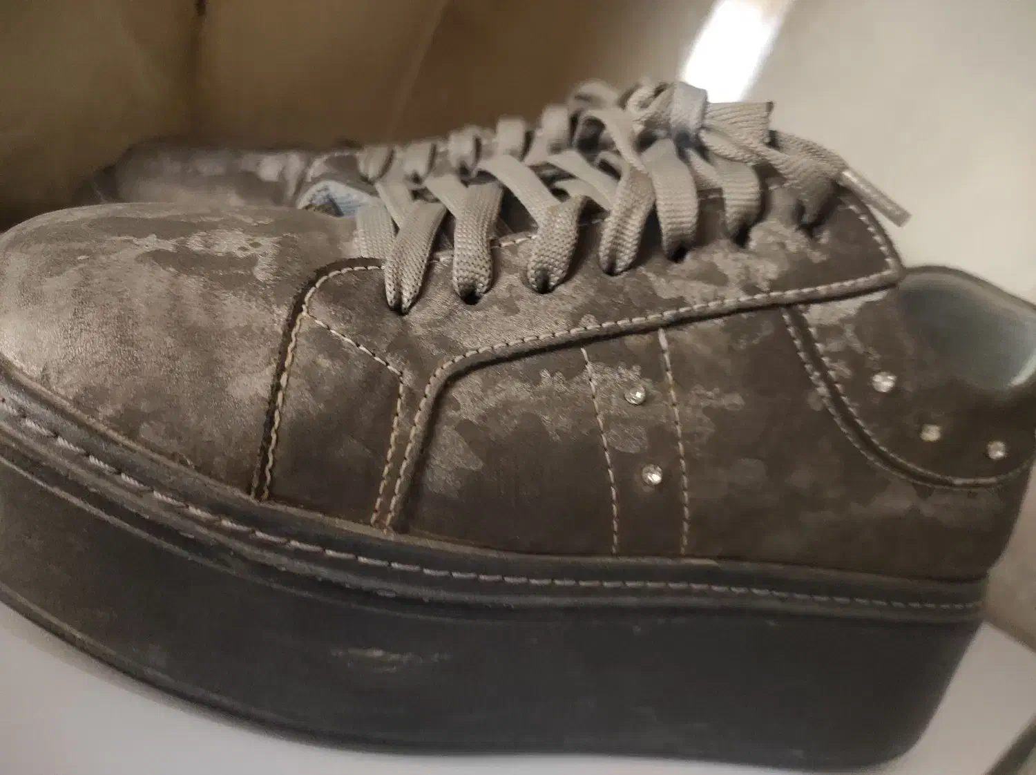 کتونی سایز۳۹|کیف، کفش، کمربند|قروه, |دیوار