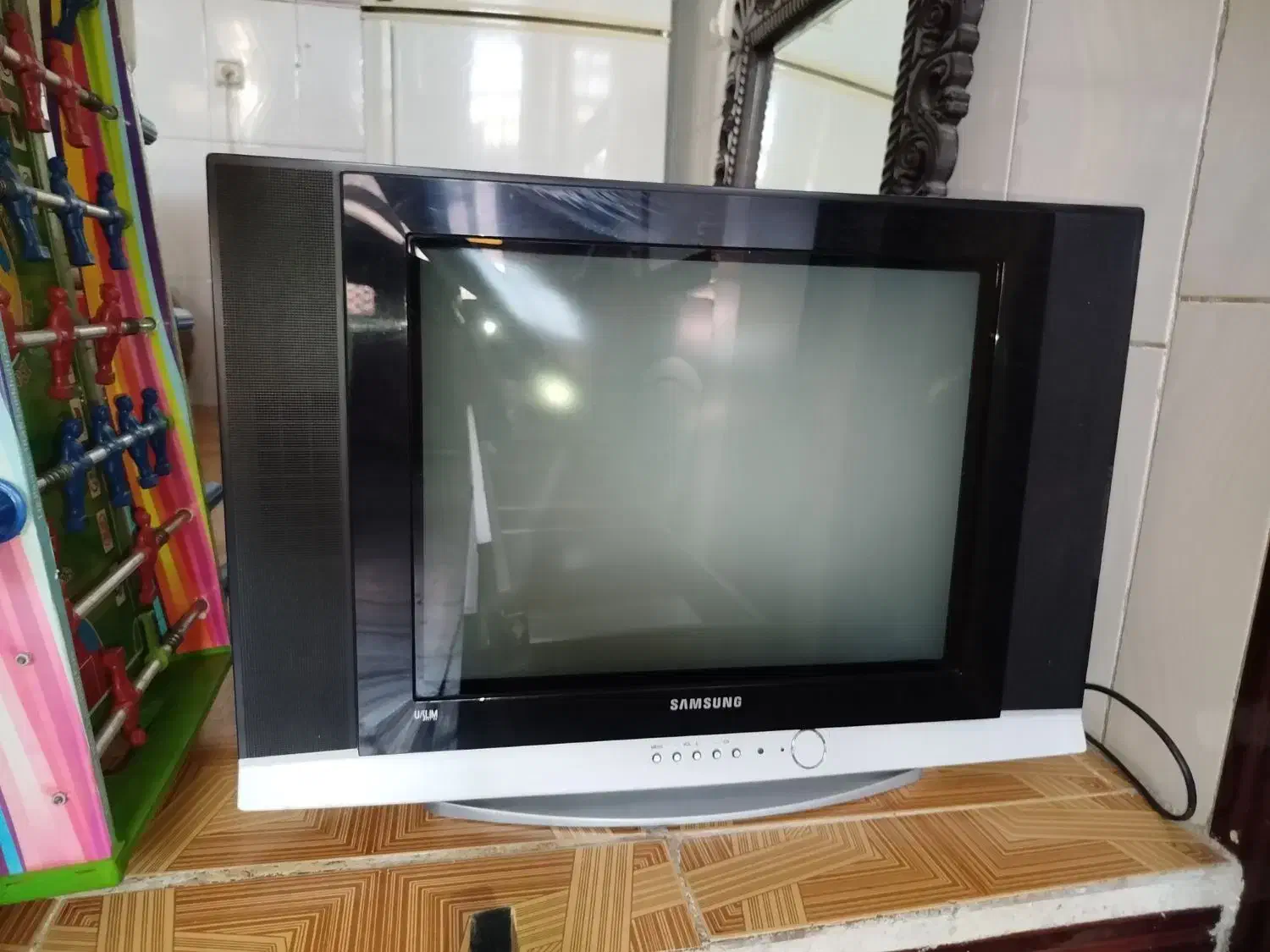 تلویزیون رنگی 21اینچ سامسونگ صفحه تخت|تلویزیون و پروژکتور|خرمآباد, |دیوار