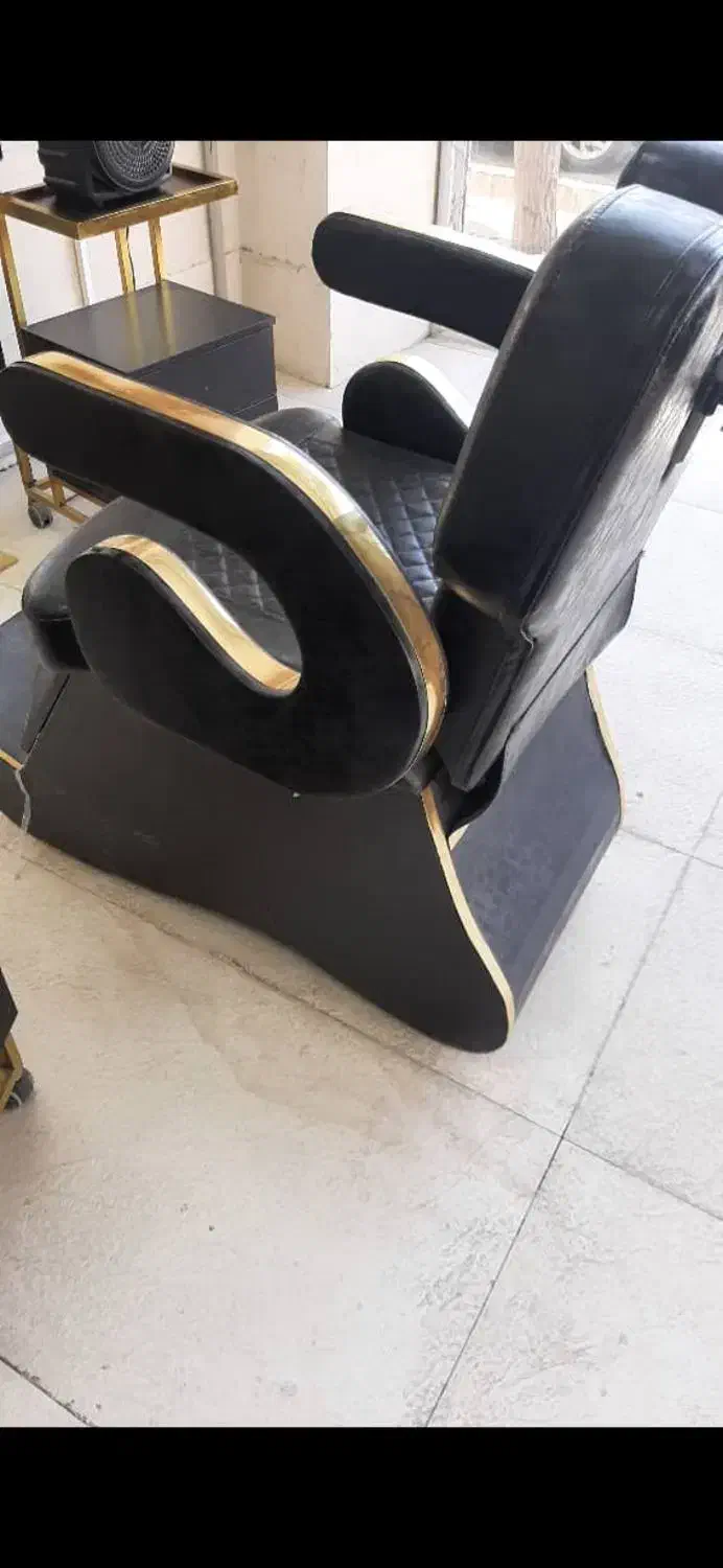 صندلی آرایشگاه میز کانتر و صندلی مدیریت|آرایشگاه و سالنهای زیبایی|رشت, پارک شهر|دیوار