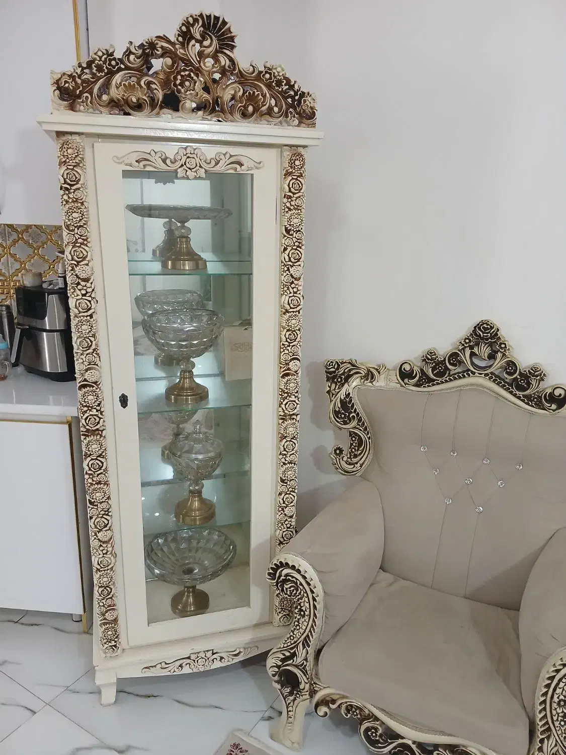 مبل.یترین.میز تلویزیون|مبلمان خانگی و میز عسلی|تولم شهر, |دیوار