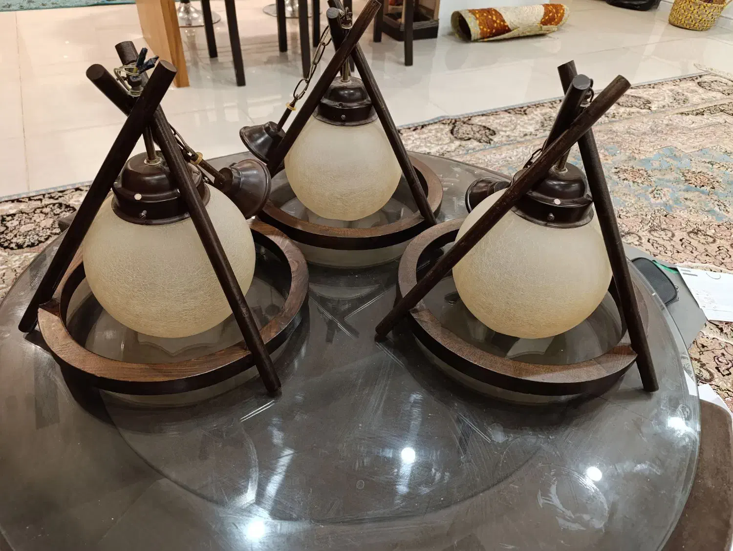 لوستر|لوستر و چراغ آویز|شیراز, قدوسی غربی|دیوار