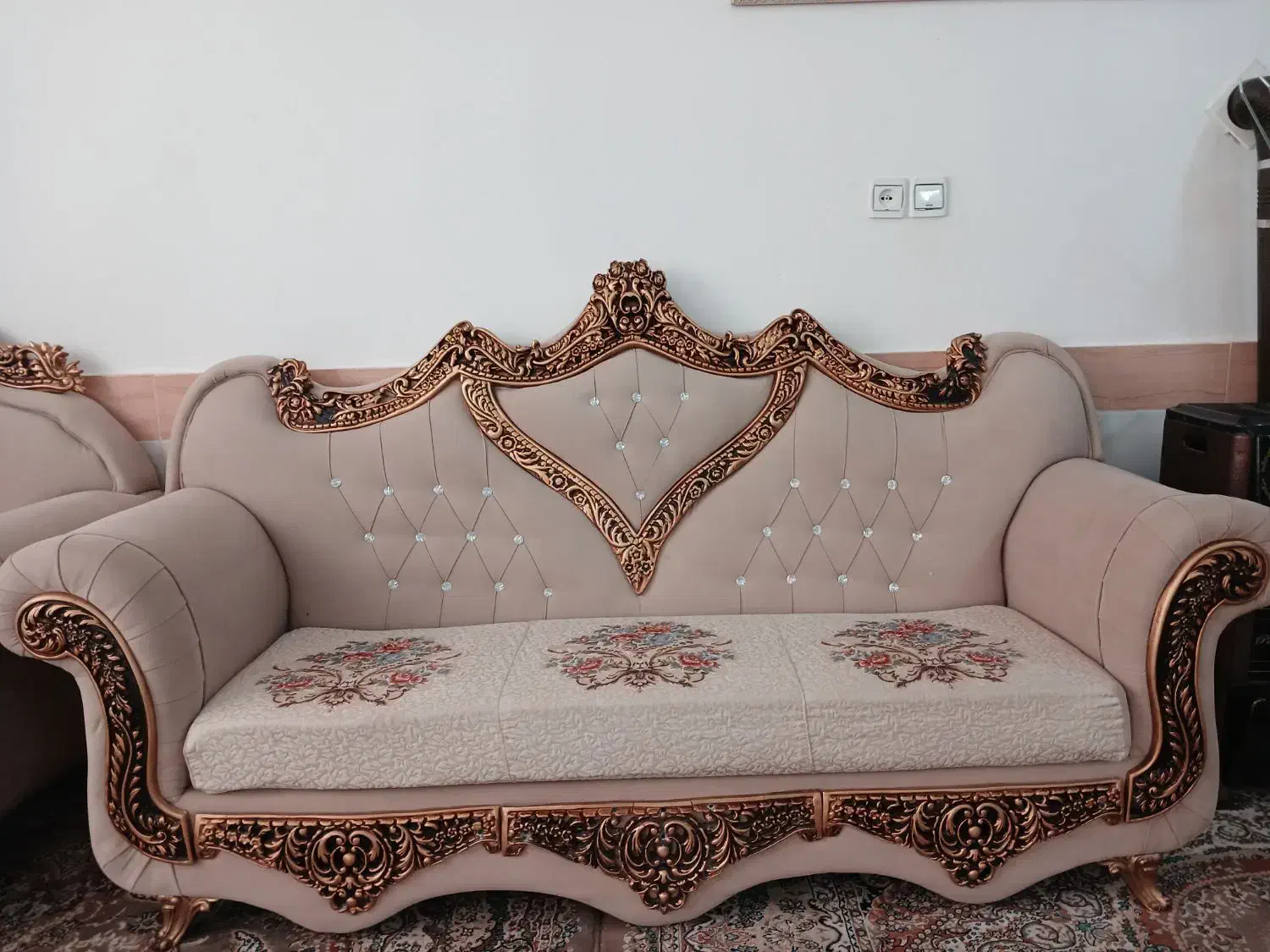 مبل ۸ نفره نو نو|مبلمان خانگی و میز عسلی|بردسکن, |دیوار