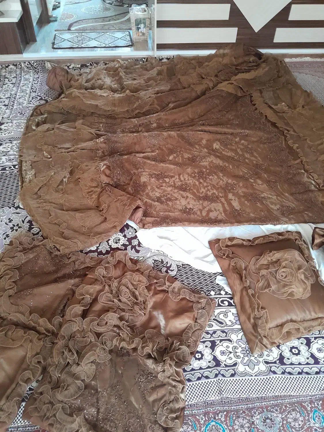 سرویس کامل روتختی سلطنتی دونفره قهوه ای رنگ|سرویس روتختی|اردبیل, |دیوار