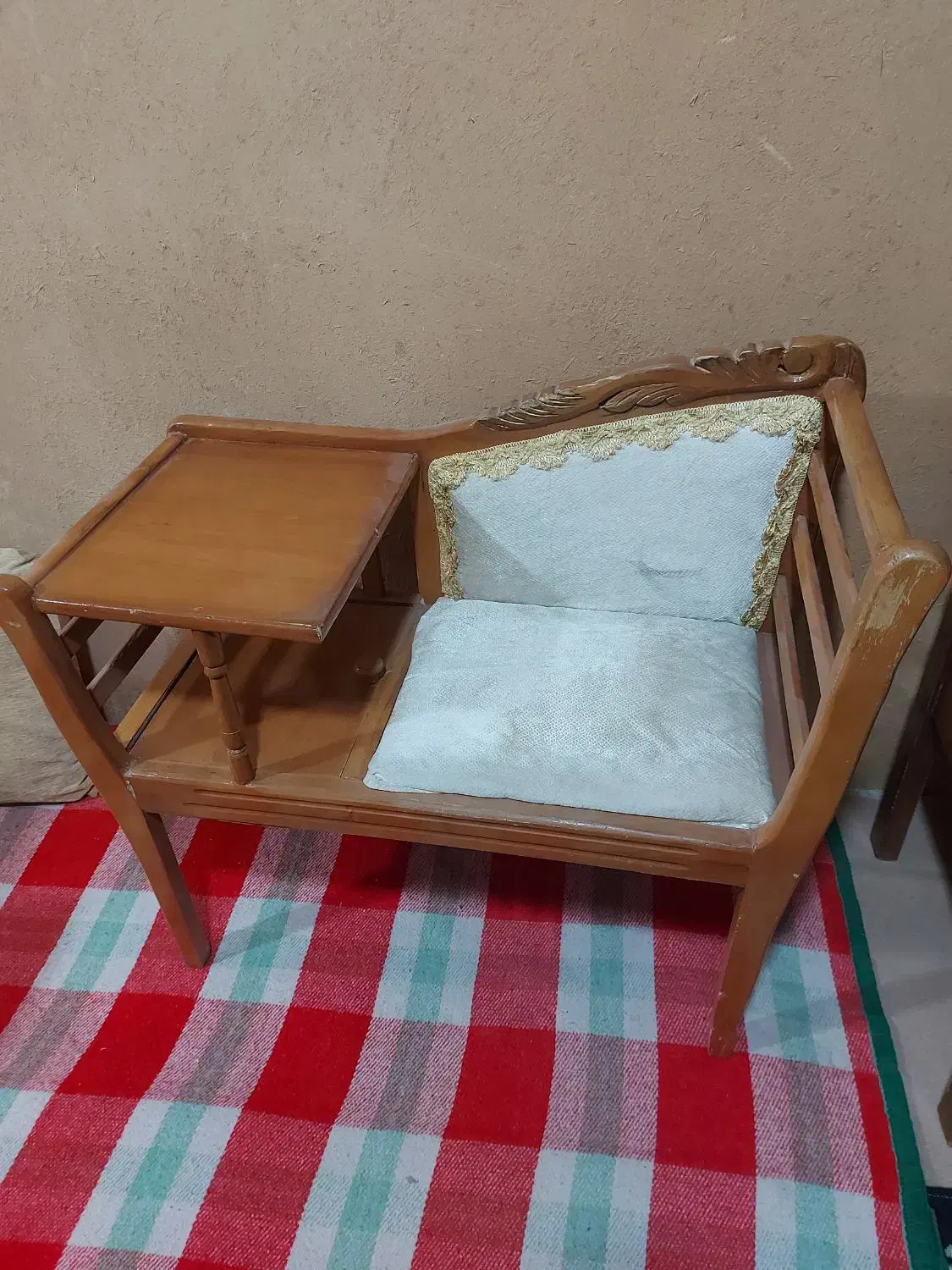 میز تلفن|میز تلفن|جهرم, |دیوار