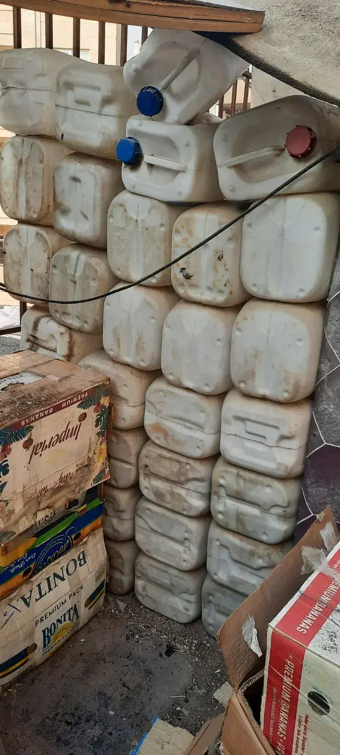 گالن ۲۰ لیتری یکبار استفاده شده|ظروف نگهدارنده، پلاستیکی، یکبارمصرف|تهران, زنجان جنوبی|دیوار