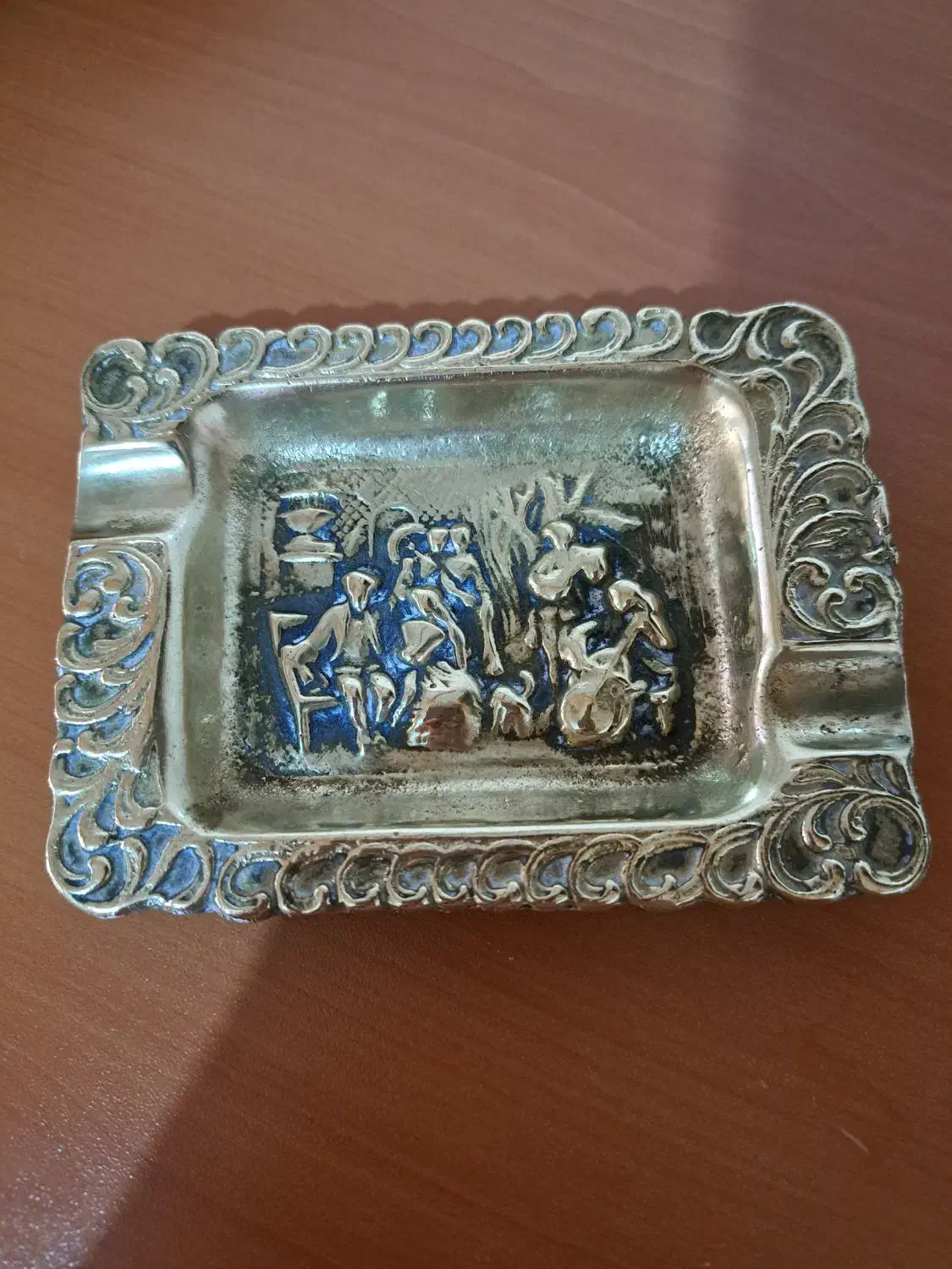 زیر سیگاری برنز|کلکسیون اشیاء عتیقه|اردبیل, |دیوار