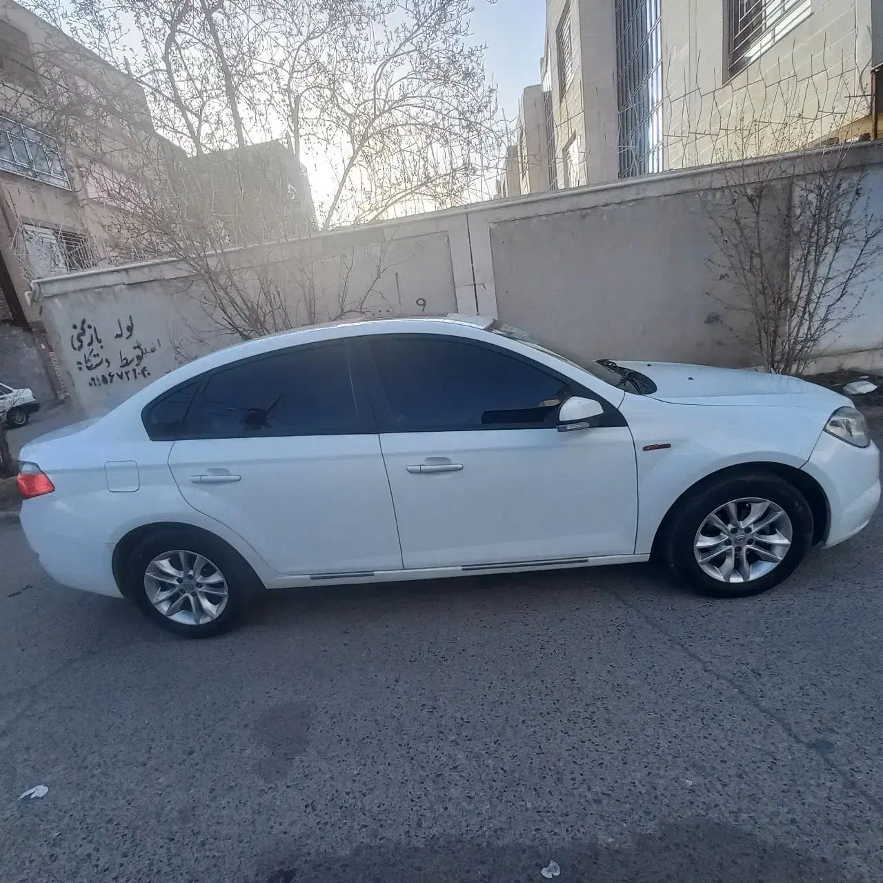 برلیانس۳۳۰ اتومات مدل ۹۷|خودرو سواری و وانت|زاهدان, |دیوار