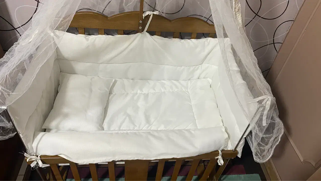 تخت کنار مادر|تخت و صندلی بچه|شیراز, مهدی‌آباد|دیوار