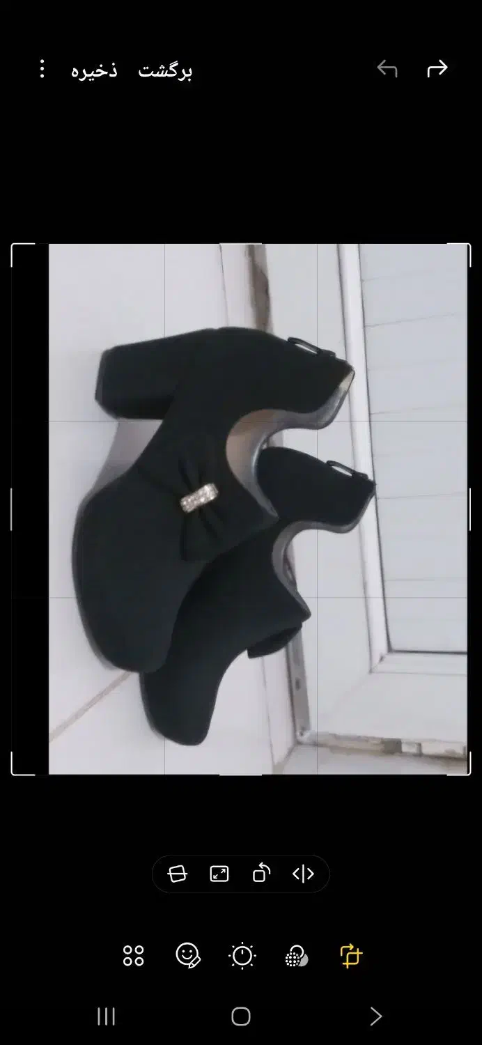 کفش|کیف، کفش، کمربند|پرند, فاز ۵|دیوار