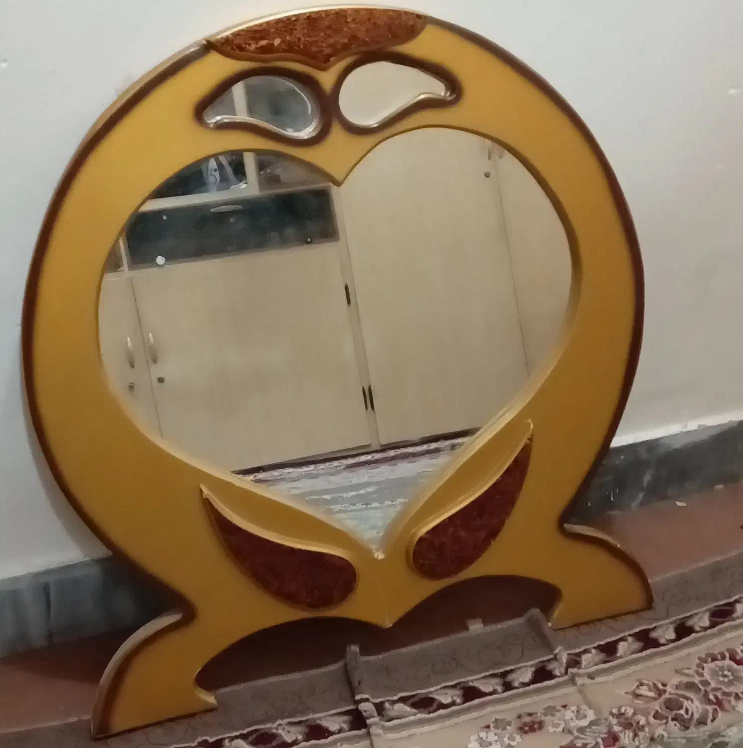 اینه|آینه|آبادان, |دیوار